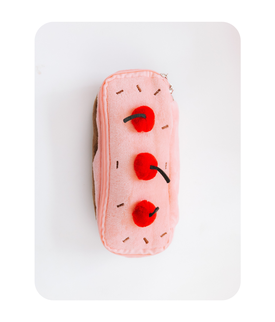 CUTIE CUPCAKE MAKEUP BAG (BACK IN STOCK!)