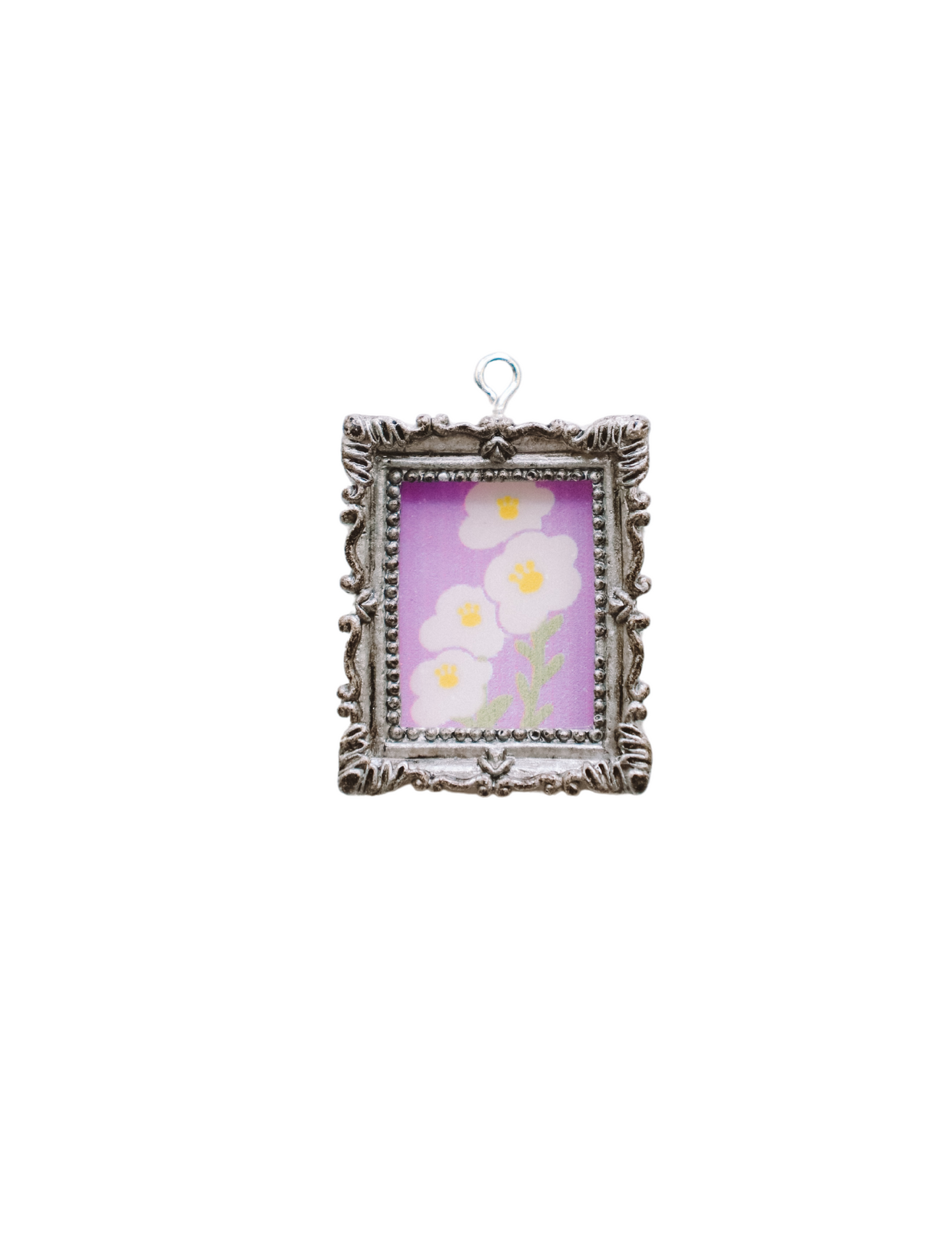 PRETTY VINTAGE PAINTING CHARM