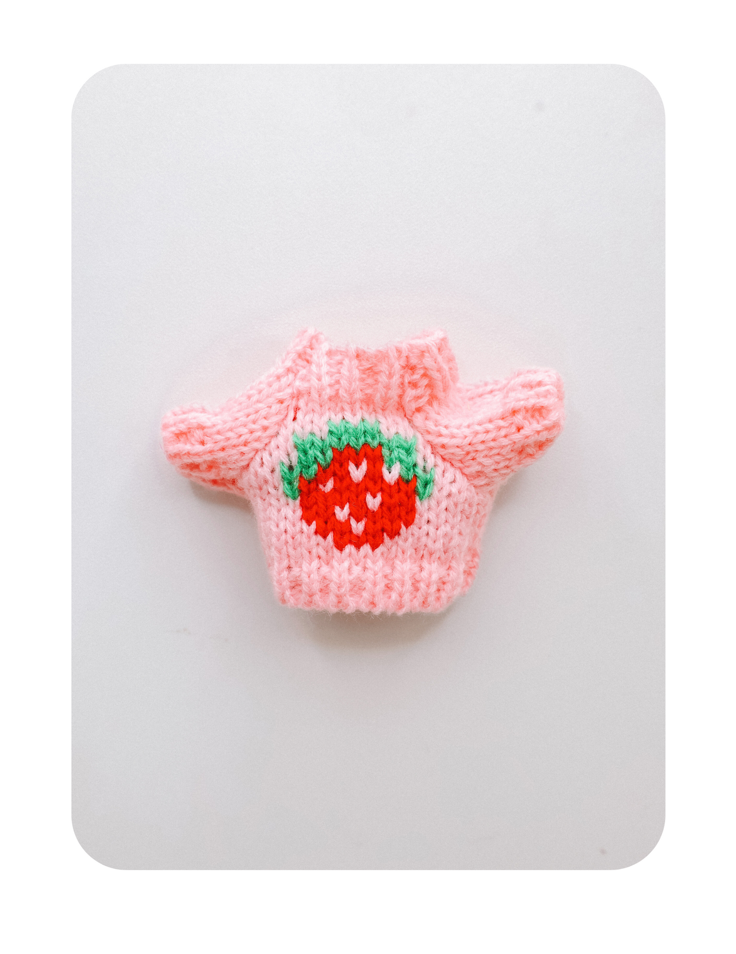 VINTAGE PINK STRAWBERRY SWEATER