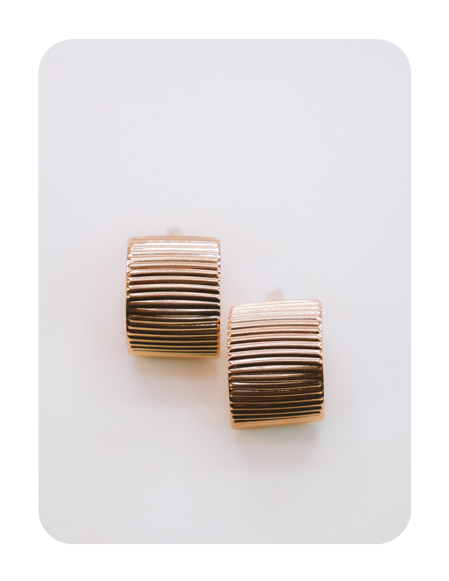 I HEART PARIS EARRINGS