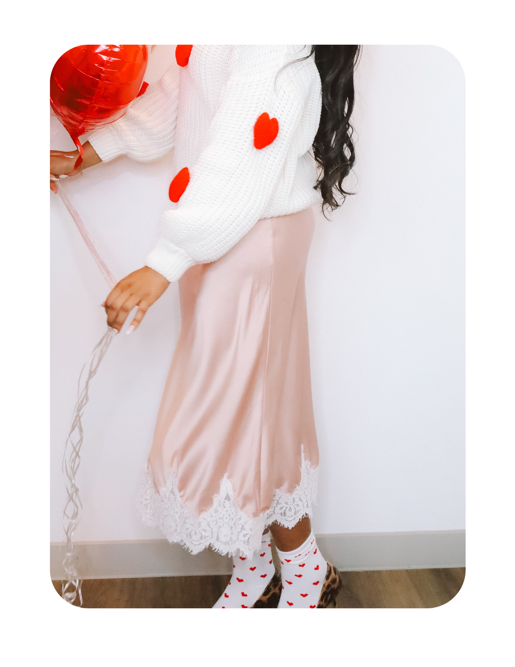 LOVE ME LOVE ME KNIT SWEATER