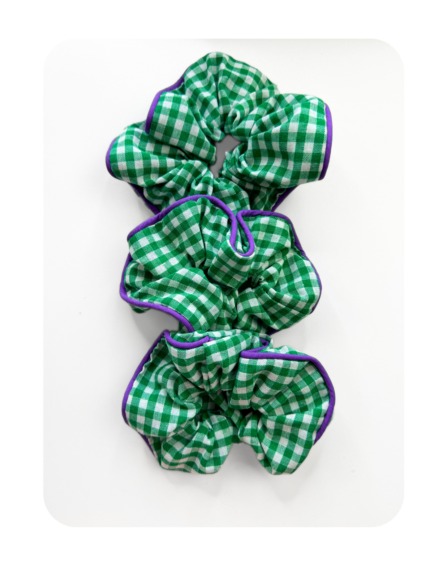 VINTAGE GREEN SCRUNCHIE