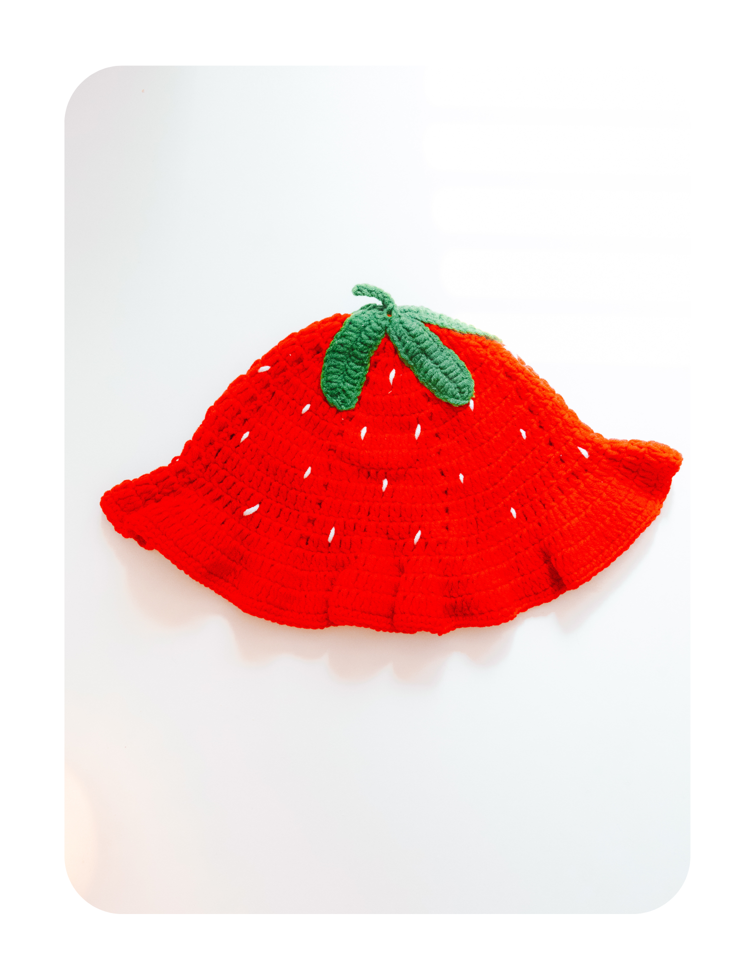 SWEET STRAWBERRY KNIT HAT
