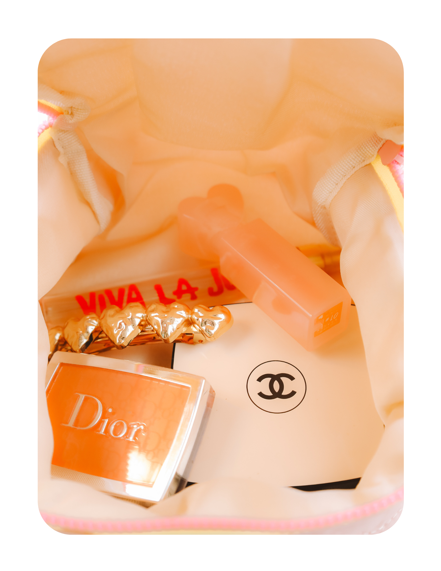 CUTIE HEART MAKEUP BAG