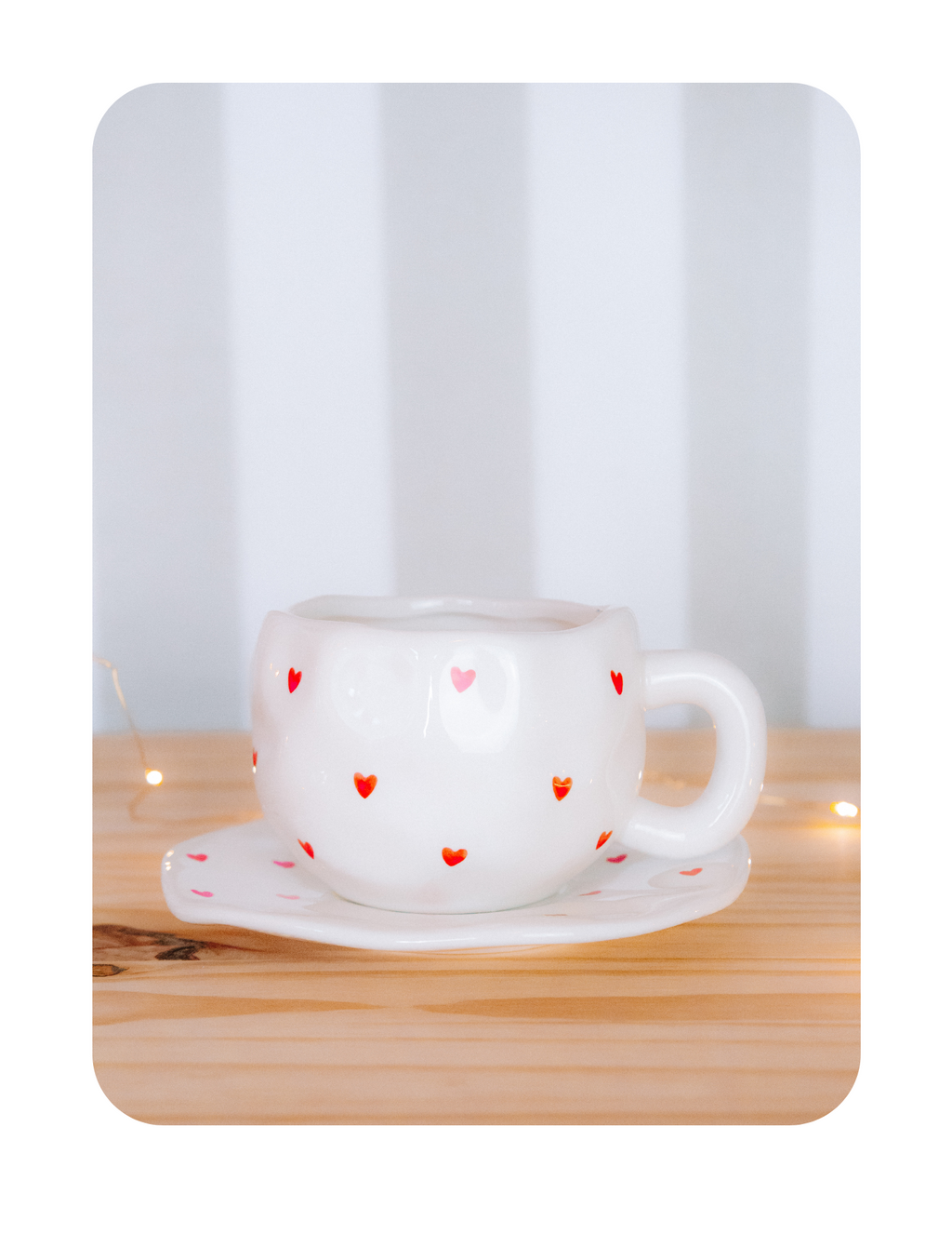 VINTAGE LOVE ME COFFE CUP