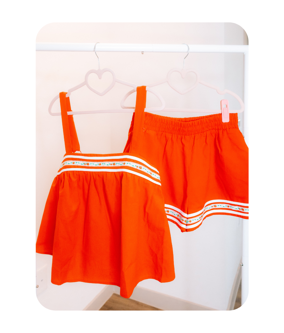 VINTAGE BABYDOLL STRAWBERRY TOP