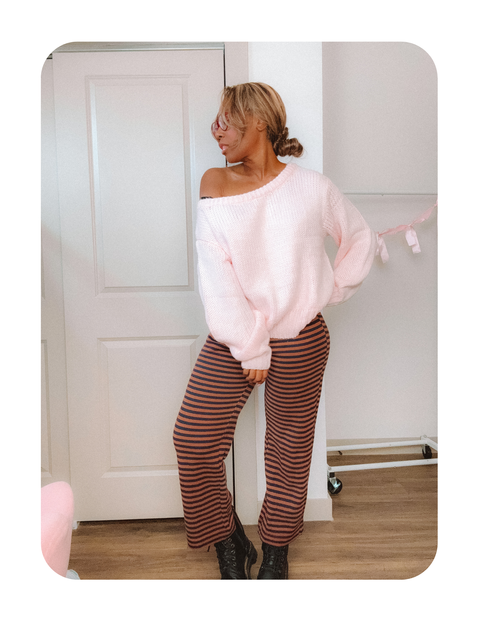 PRETTY PINK KNIT SWEATER