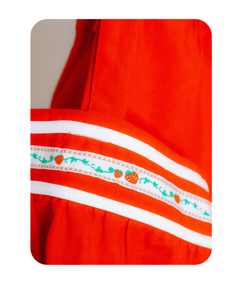 VINTAGE BABYDOLL STRAWBERRY TOP