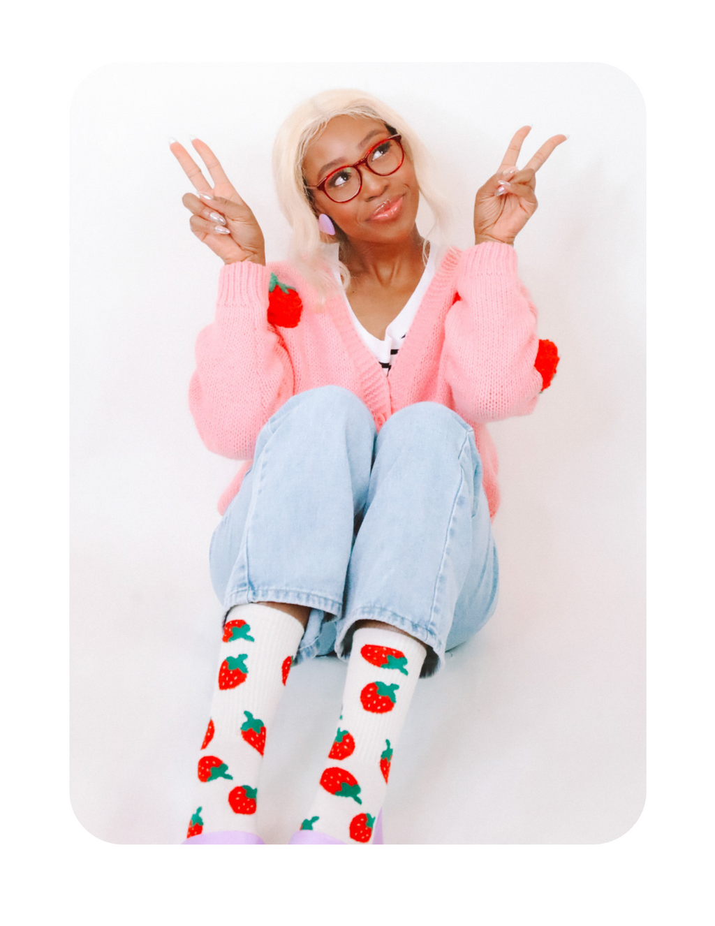 REALLY CUTE STRAWBERRY SOCKS