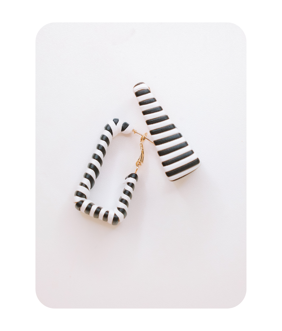 BEACHY HOOP EARRINGS