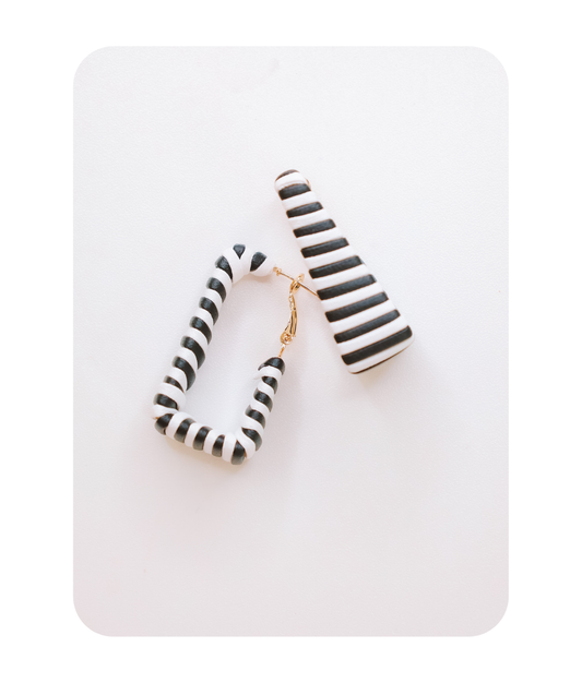 BEACHY HOOP EARRINGS