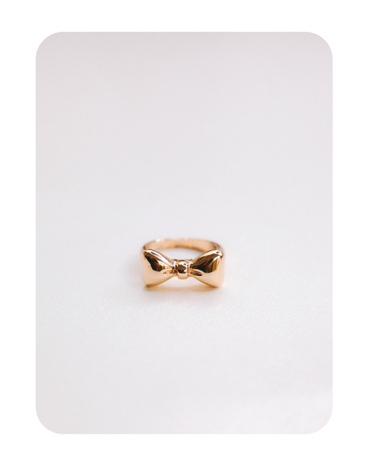 PRETTY BOW RING