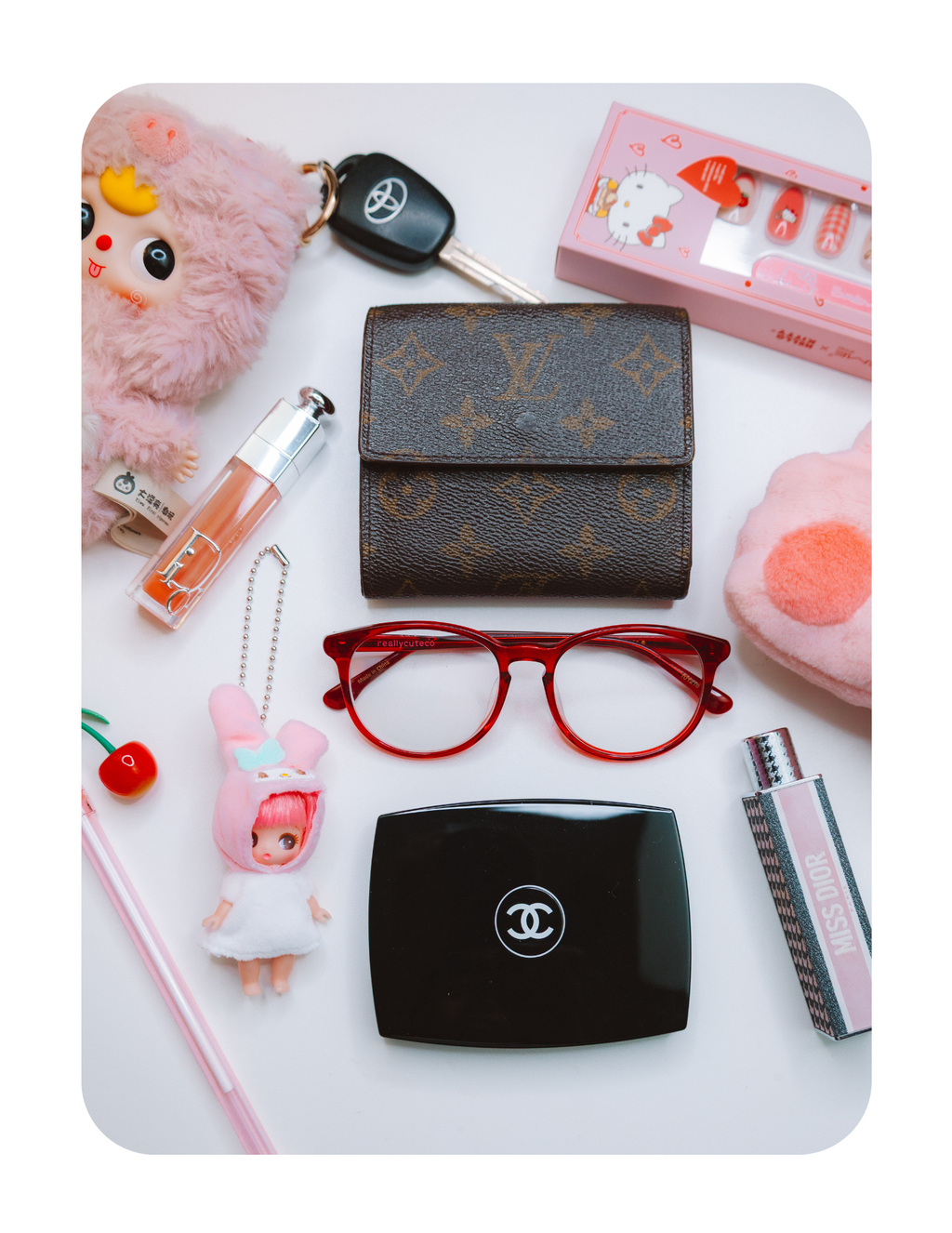 CUTIE CARRYALL 👛