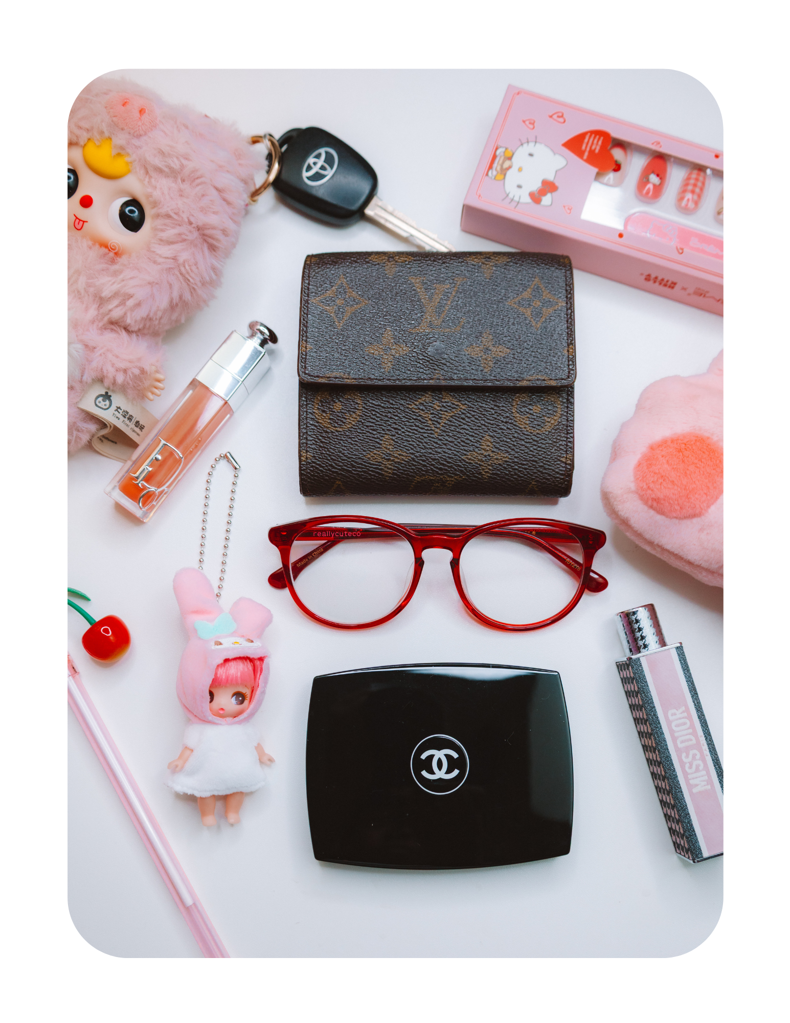 CUTIE CARRYALL 👛