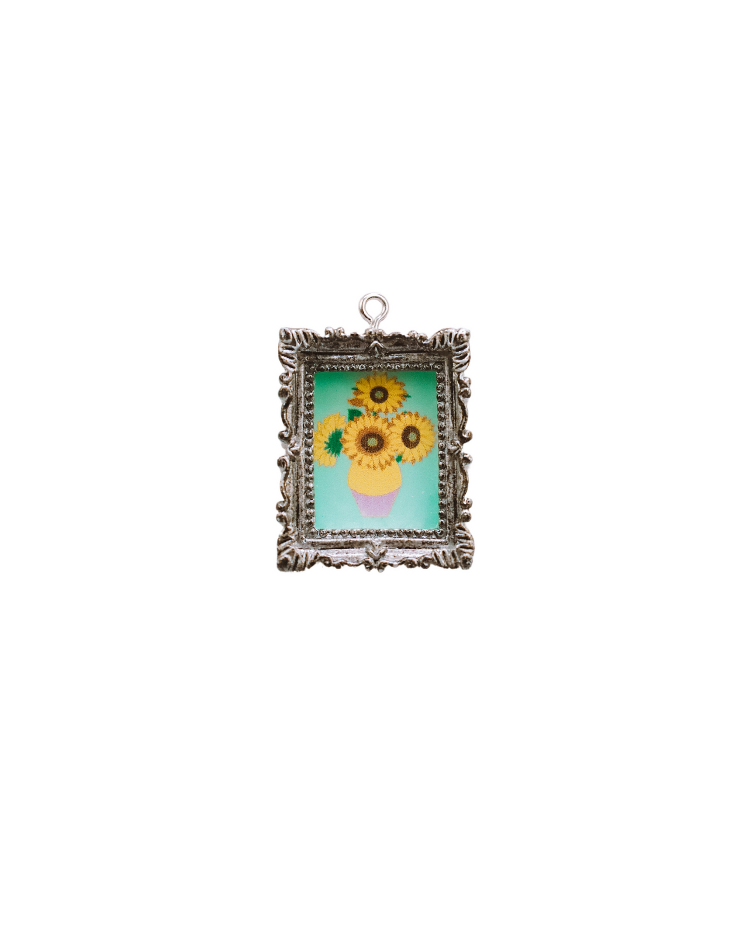 PRETTY VINTAGE PAINTING CHARM