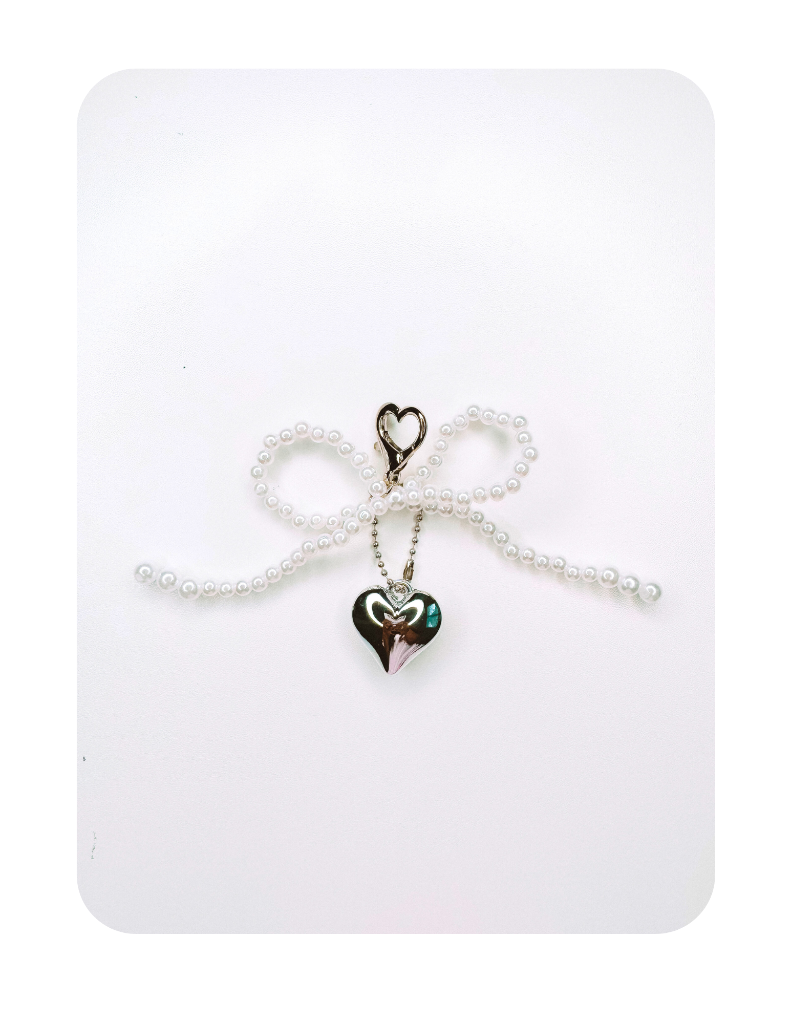 SWEET PEARL BOW BAG CHARM